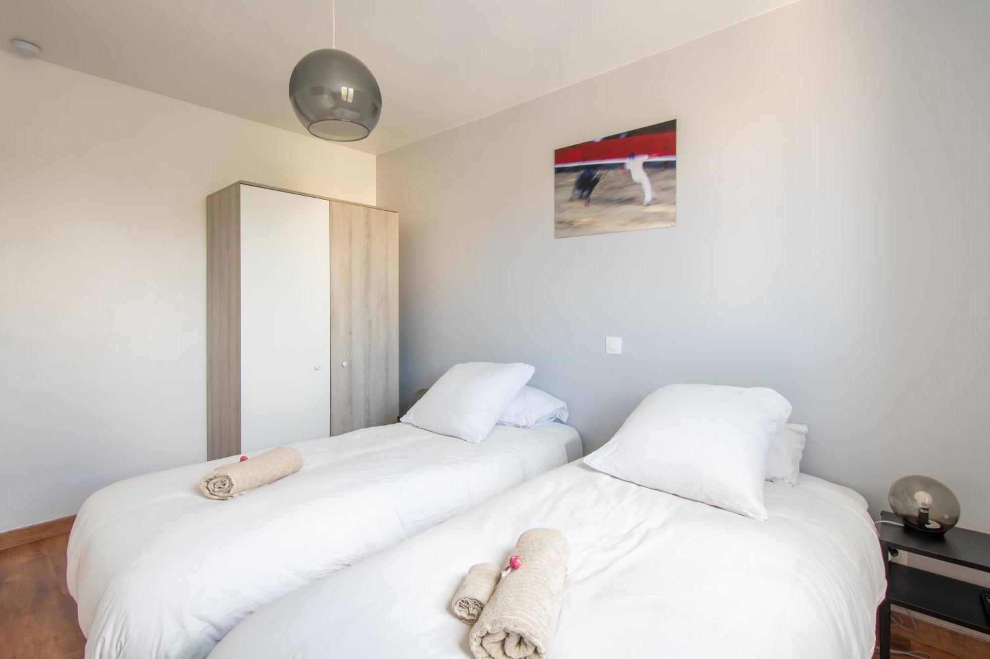 Guesthouse La Costiere - Logements Independants - Espace Piscine Jacuzzi Lunel  Εξωτερικό φωτογραφία