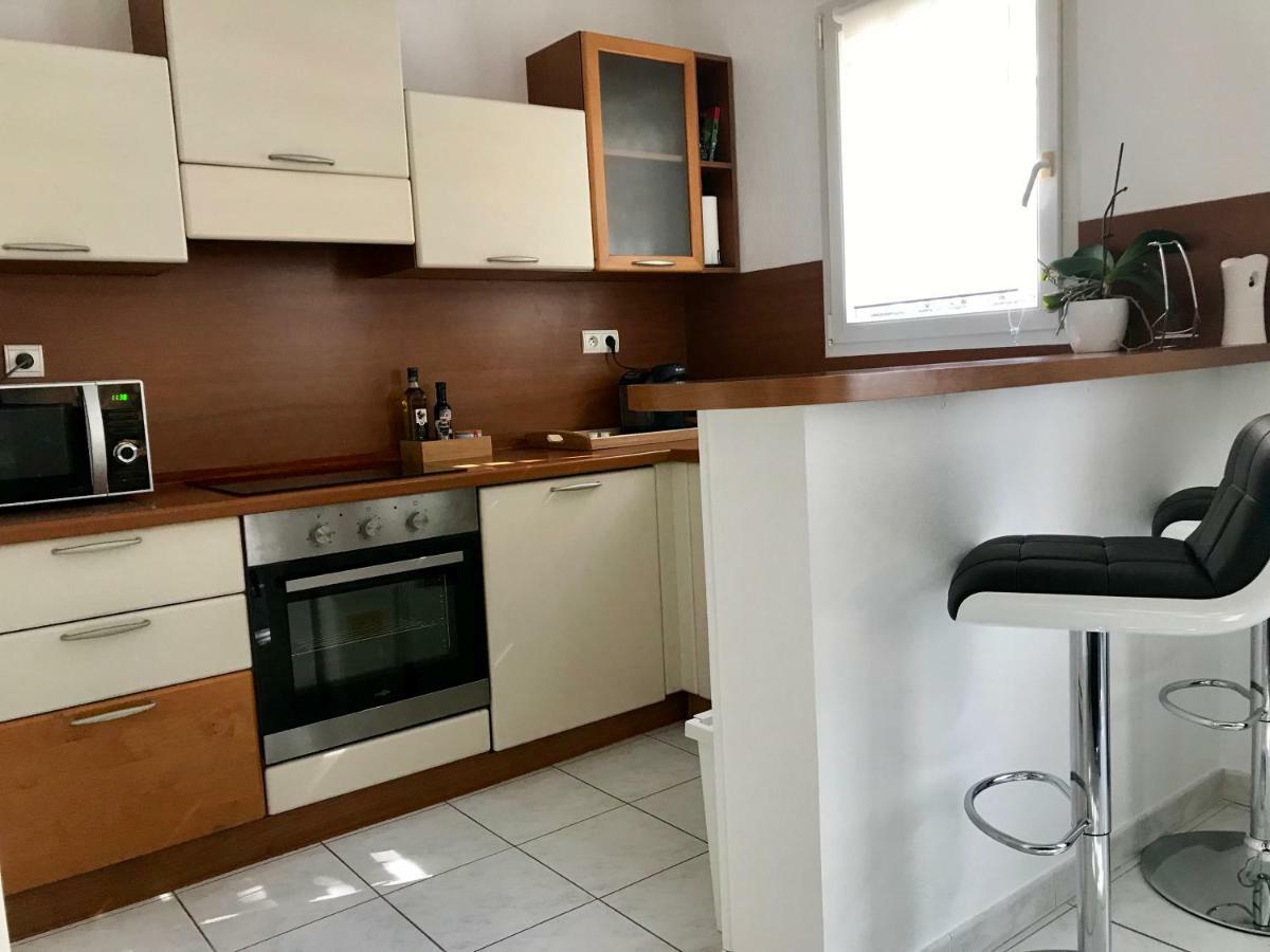Guesthouse La Costiere - Logements Independants - Espace Piscine Jacuzzi Lunel  Εξωτερικό φωτογραφία